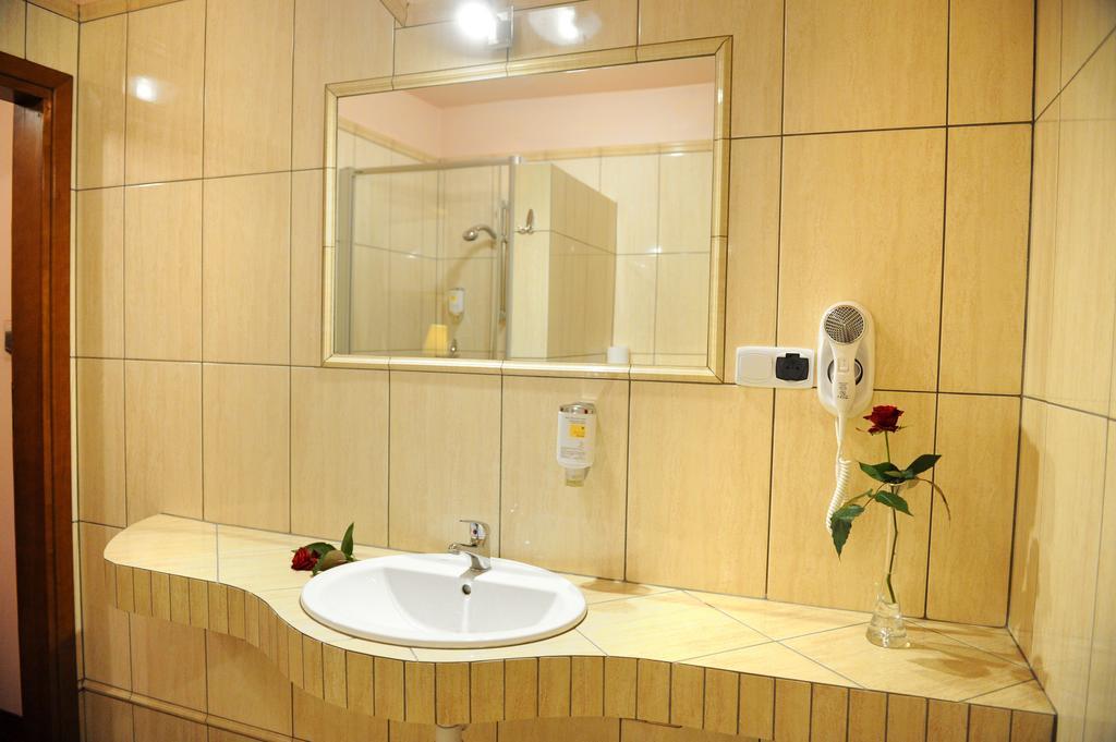 Hotel Czardasz Koziegłowy 객실 사진